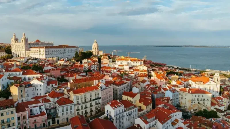 Portugal Tightens Nationality Rules, Raises Residency to 10 Years
