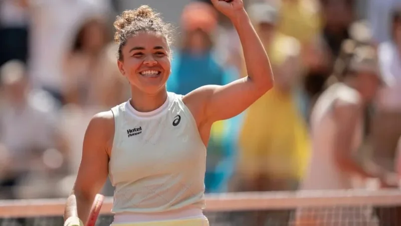 Leolia Jeanjean Draws Paolini in Rome Title Defense