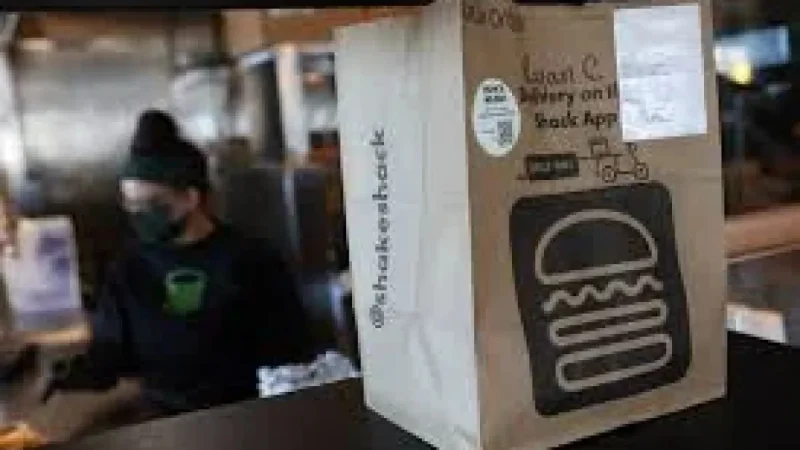 Shake Shack Stock Falls 19.9% After $366.7 Million Revenue Miss