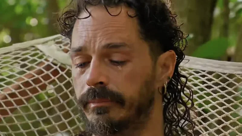 Stephenie LaGrossa Kendrick Falls on Jonathan Survivor 50 After Coin Flip