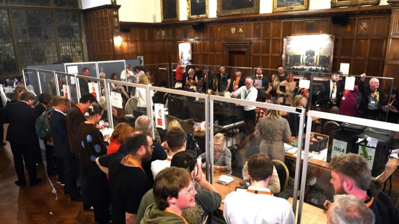 Hull Daily Mail: Reform UK wins 10 seats as Lib Dems lose majority