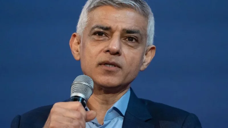 Sadiq Khan: Jahdia Spencer canvasses 5,000-seat London vote