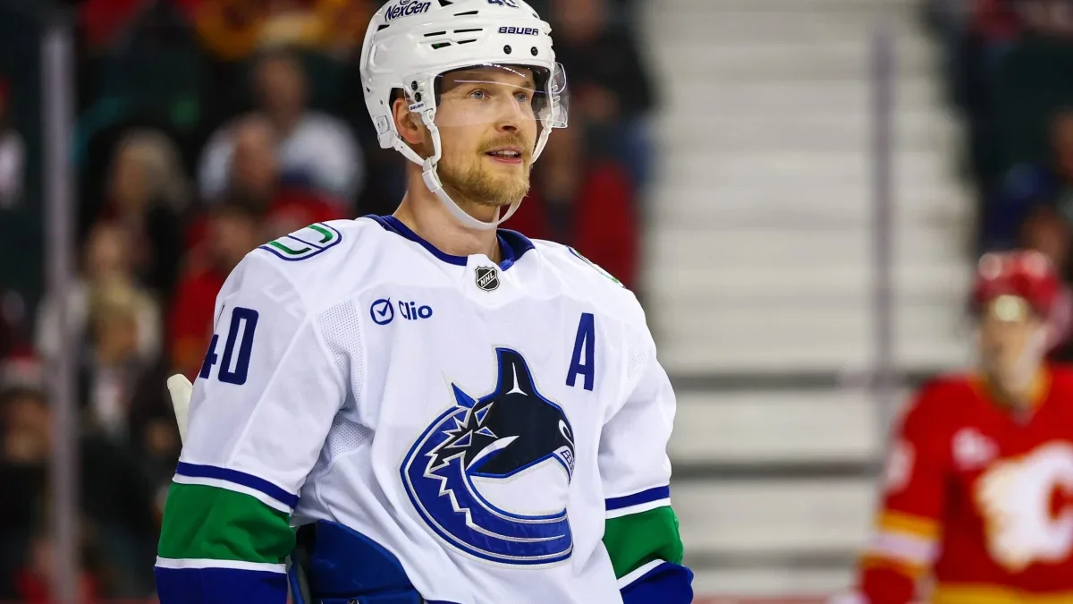 Morgan Rielly Angle Surfaces as Maple Leafs Eye Elias Pettersson - El ...