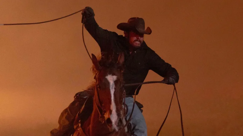 Ed Harris Drives Dutton Ranch Into Rio Paloma, Texas