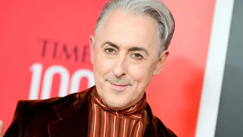 Alan Cumming Says Trump Administration Is Flailing in New Interview