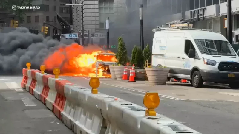 Mta Car Fireball Near Charging Bull Halts Lower Manhattan Street