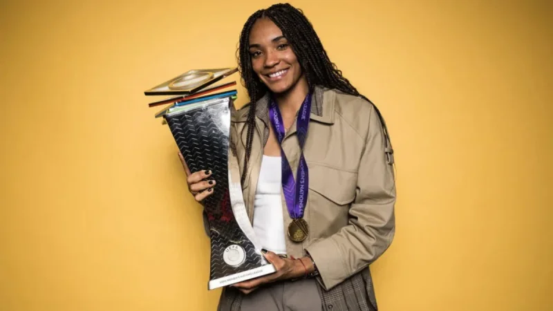 Salma Paralluelo rose from Zaragoza to two Champions League titles