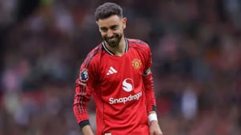 Bruno Fernandes Wins Premier League Award for Manchester United — Pl Scores