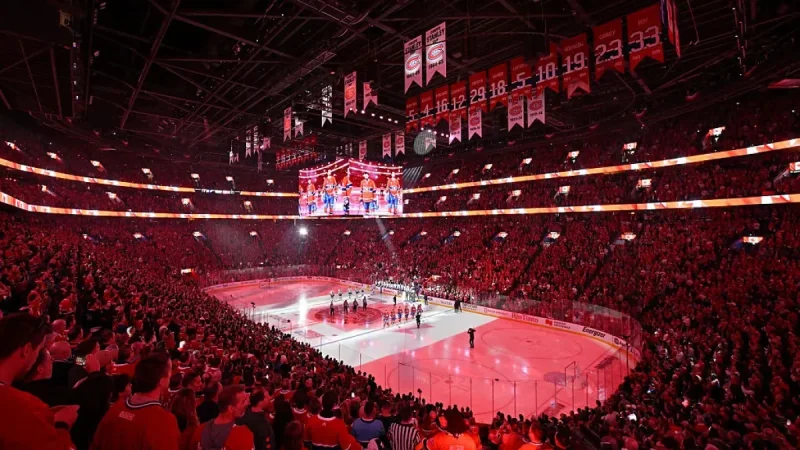 Nicolas Deslauriers Catches Habs Fans’ Prank Before Game 2
