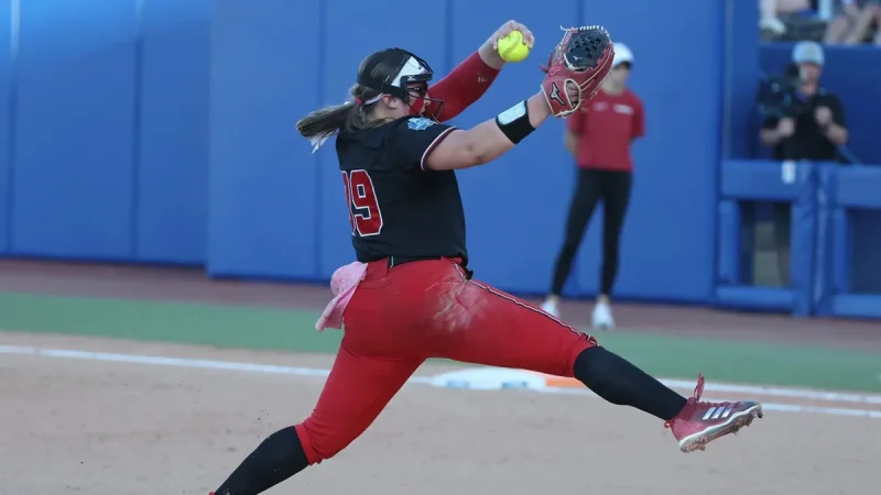 Nebraska Falls 5-1 to Alabama at Ncaa Softball WCWS