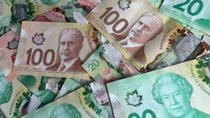Revenu Canada says age amount can reach $9,208 in 2026