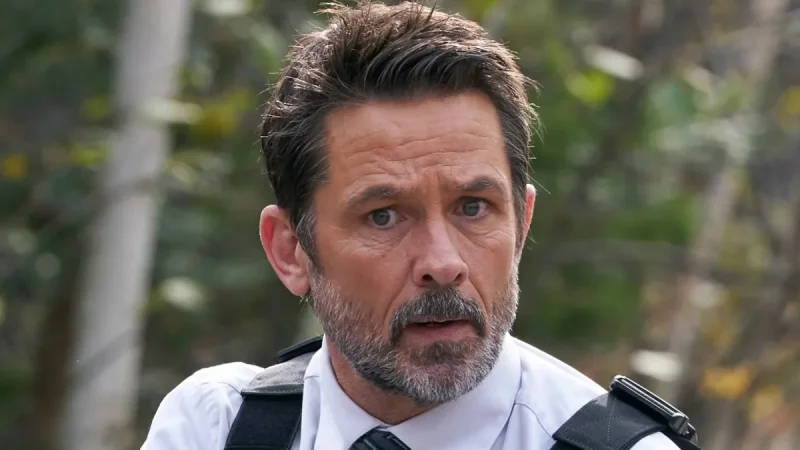Billy Campbell Makes Broadchurch Fans Watch Cardinal on U