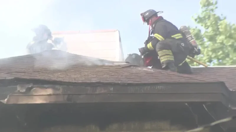 North Shore Fire Battles 70-Responder Milwaukee Fire at Lydell Ave.