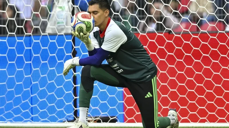 Raúl Rangel Pictured 2026 World Cup Role Before His Primera Debut