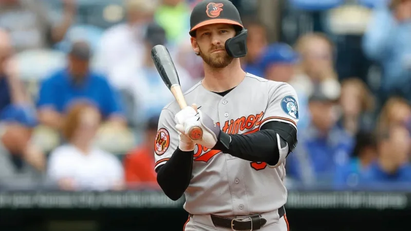 Chris Bassitt Exits After 3 Innings With Back Tightness