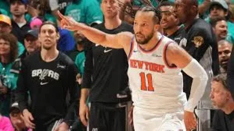 Jalen Brunson Leads Knicks Past Spurs 105-95 in Game 1 — Knicks – Spurs