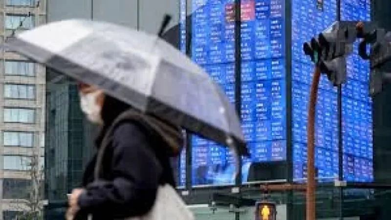 Kospi Index Plunges Nearly 9%, Triggers 20-Minute Halt