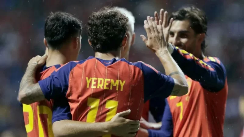 Pedro Gallese Own Goal Gives Spain 3-0 Lead in Puebla