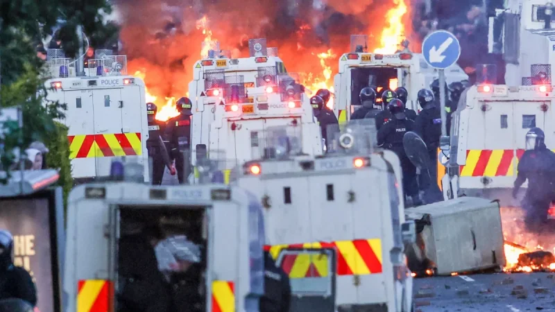 Belfast Police Deploy Water Cannon in Second-Night Pogrom