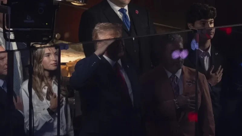 Trump Enters Game 3 Suite at Madison Square Garden - My Mayor Muslim