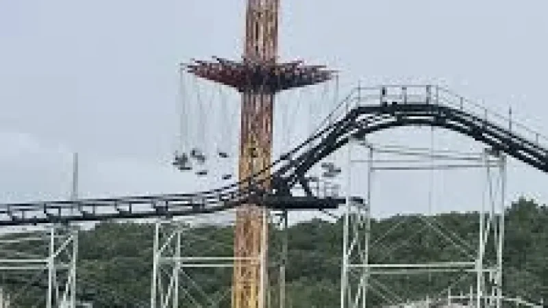 Four Riders Rescued at Six Flags St Louis Rescue After 120 Feet