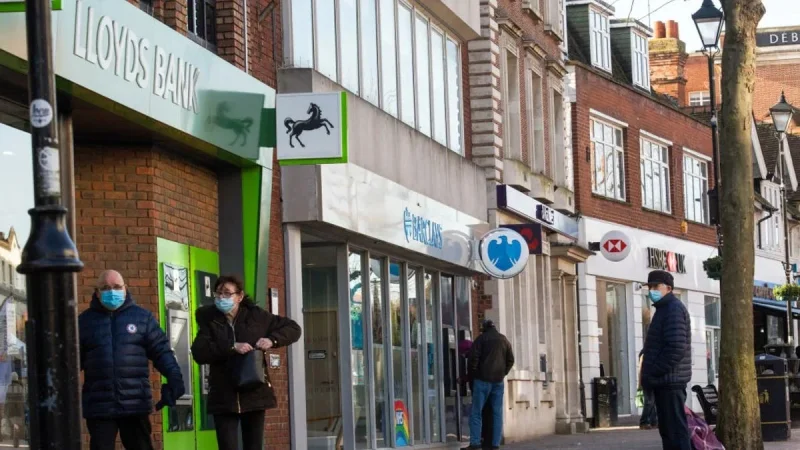 Lloyds Banking Group Branch Closures Hit 245 by End of 2026
