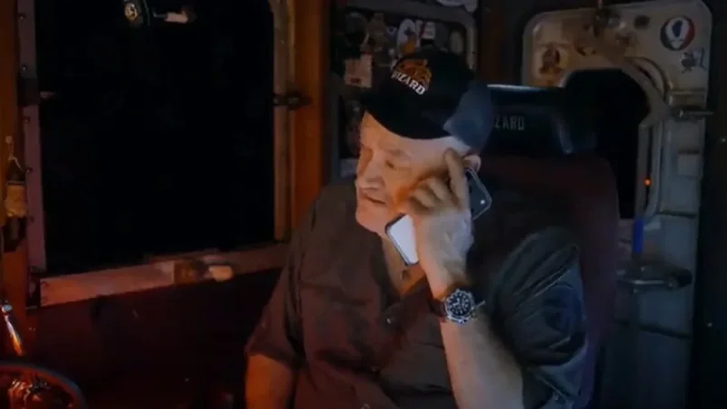 Keith Colburn Hands Off The Wizard to Monte After Breaking Point