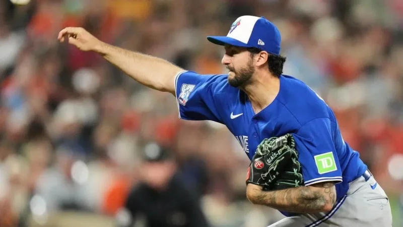 Blue Jays Add Denis Samudio in Deal for Connor Seabold