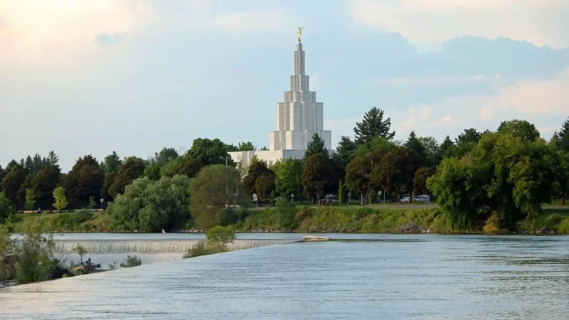 Colby Cuts Pentagon Religion Codes to 31, Adding Mormon Church