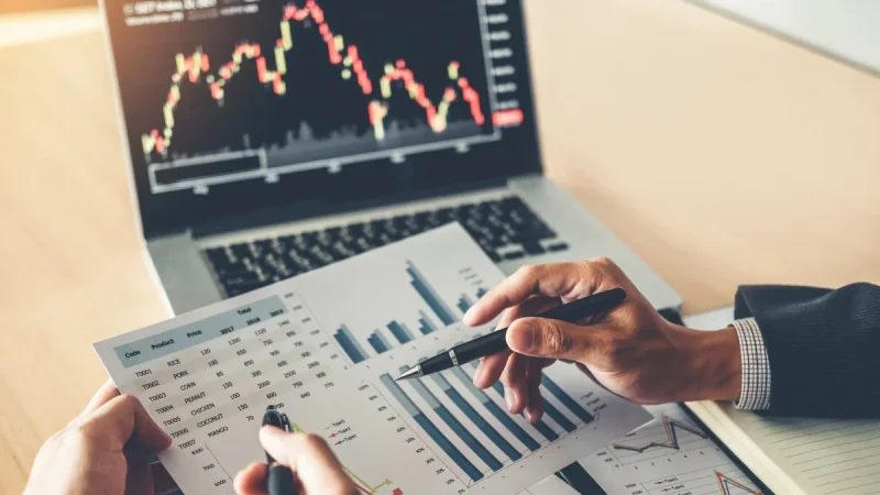 Scott Strazik Sends Gev Stock Down 10.6% in May