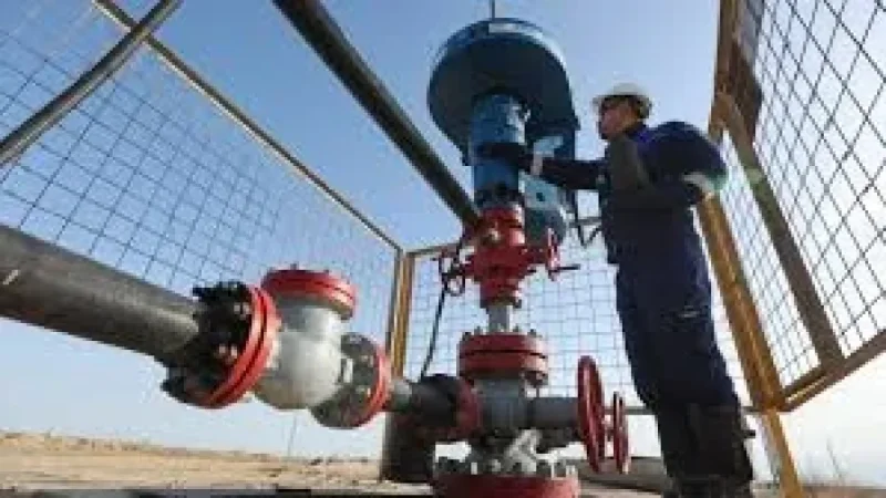 Trump Move Sends Oil Futures Down 1.9% as Iran Deal Nears