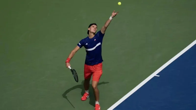 Adrian Mannarino Set for Mensik Match at Queen's Club