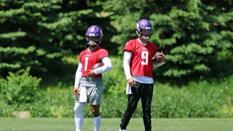 Kyler Murray Competition Runs Into Training Camp for Vikings
