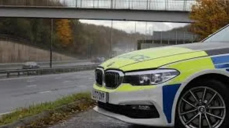 M6 Traffic: Jack-knifed lorry closes southbound route near Lancaster