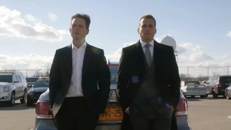 Aaron Korsh Persuaded Usa Network to Keep Suits Ensemble
