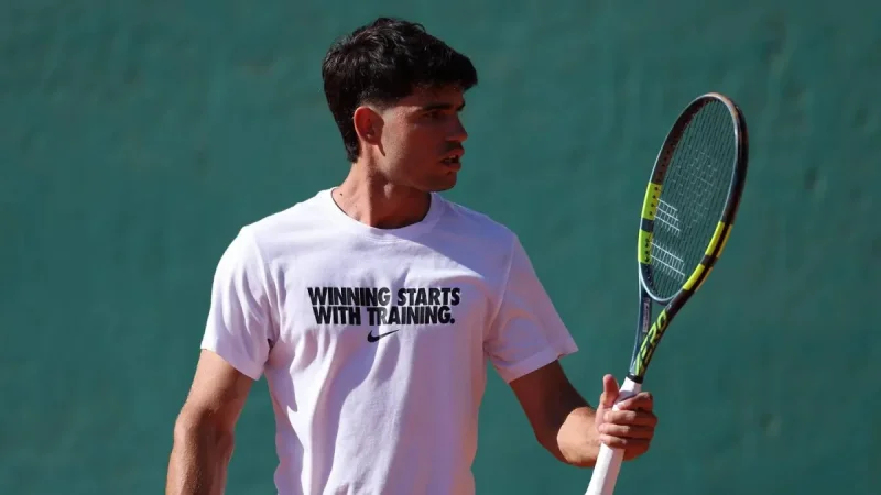 Carlos Alcaraz Tennis: John Lloyd Tennis Sees Brace-Free Workout