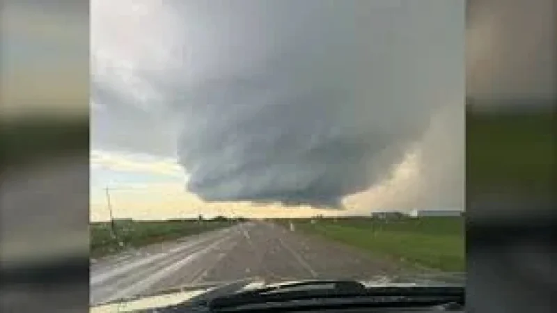 Environment Canada links Tornado Alberta to Girouxville damage