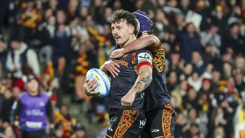 Jono Gibbes Makes Two Rugby Changes for Chiefs Final