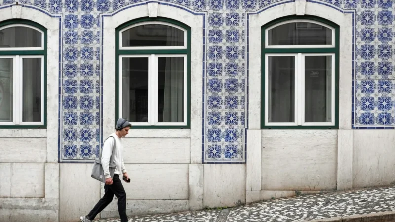 Lisbon council set to approve 25-home scheme for under-35s