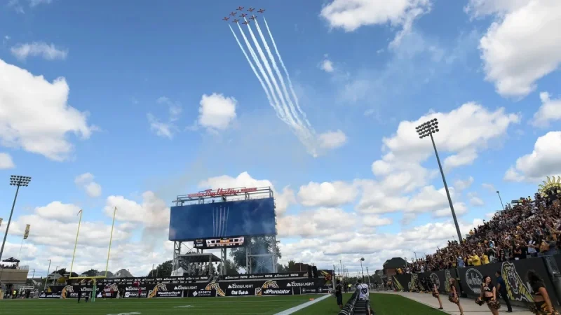 Owen Sound Snowbirds flyover set for about 7 p.m. Wednesday