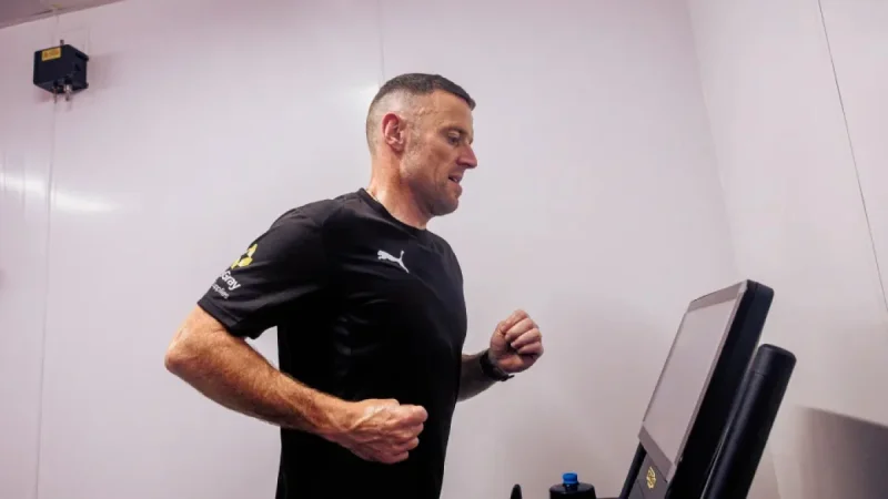 Stuart Burt Completes 10 Heat Sessions Before FIFA World Cup — Jude Bellingham