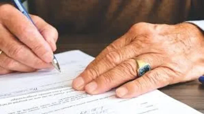 20-Year-Old Warns Middle Class Inheritance May Shrink