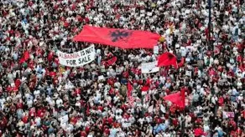 Albanie protests reach 200,000 over Kushner resort plan
