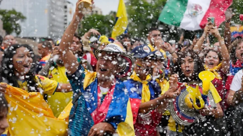 Juan Ortiz y Silvia López llenan Reforma antes de A Qué Hora Juega Colombia