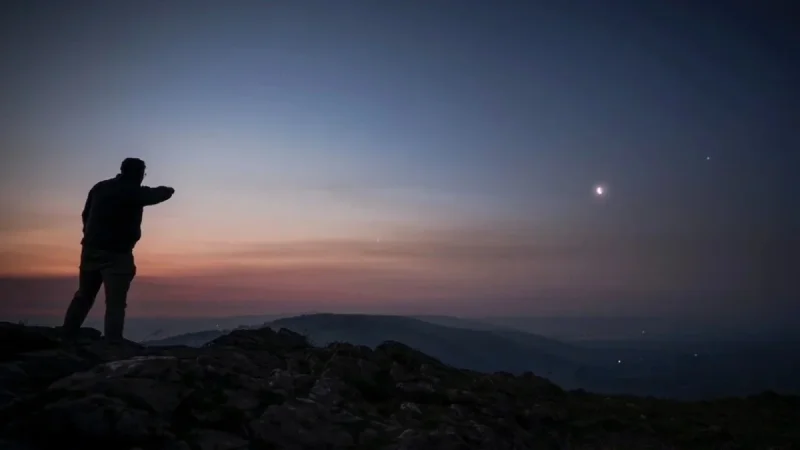 June 12 Venus Moon Tonight guides Mercury, Venus and Jupiter