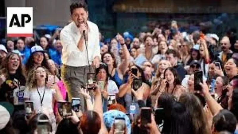 Niall Horan Scores Third U.K. No. 1 With Dinner Party
