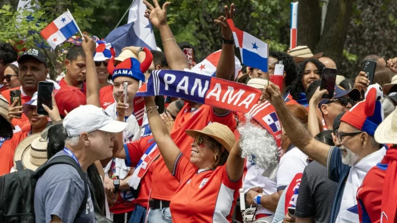 Panama World Cup Fans Fill Trinity-Bellwoods Park Before Ghana