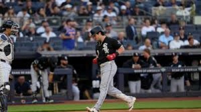 Andrew Benintendi homers again in White Sox loss to the Yankees