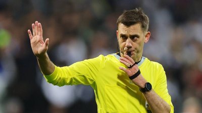 Brian Gutierrez Mexico faces suspension risk after yellow card in opener