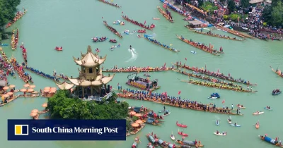 Dozens of boats race in Aberdeen for Dragon Boat Festival holiday
